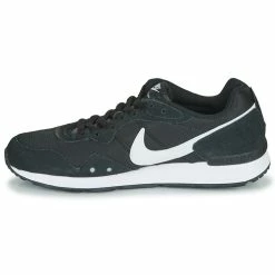 Nike - VENTURE RUNNER Noir / Blanc -DC shoes shop 17890972 500 D