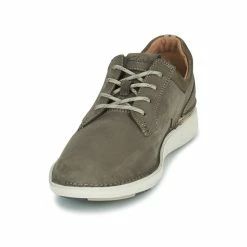 Clarks - LARVIK TIE Marron 10 Clarks - LARVIK TIE Marron -DC shoes shop 20203521 500 C